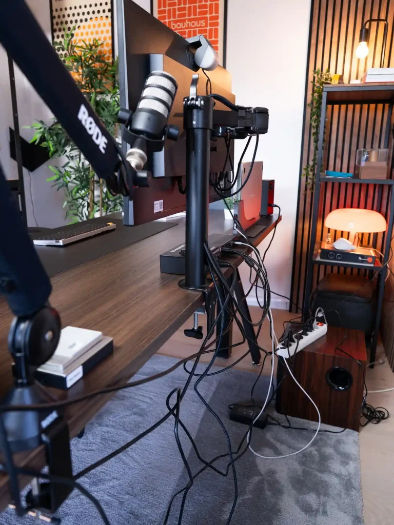 Digital Decluttering as a Home Organization Trend: Why Your Phone Needs a Spring Clean, Too